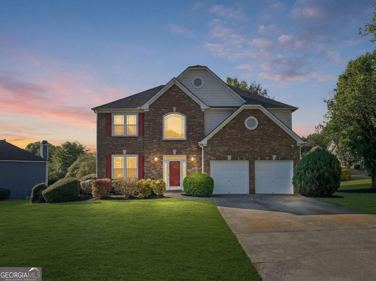 4 bedroom, 2.5 bathroom, 2,375 sq ft single family residence sold at 1910 Vineyard Court, Alpharetta, GA 30004