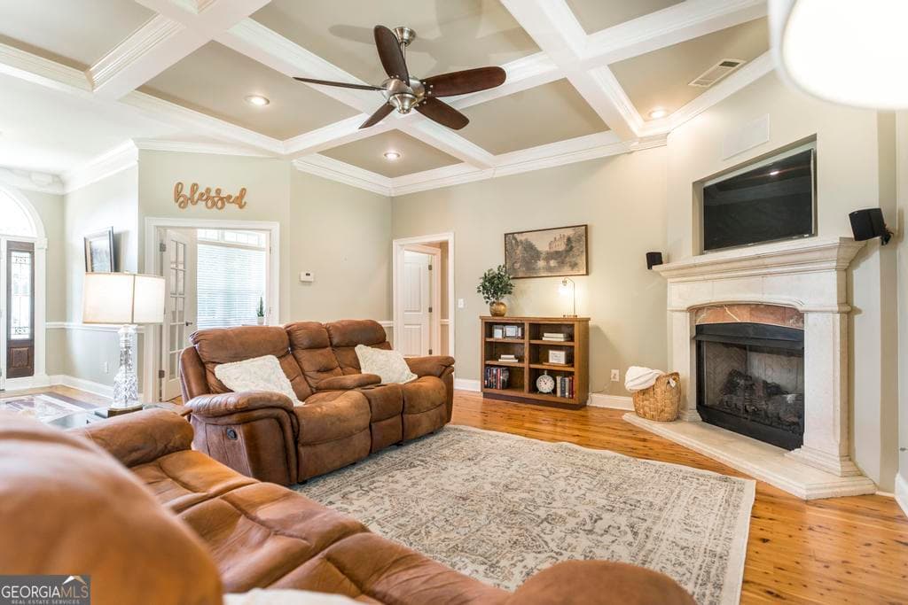 5 bedroom, 4.5 bathroom, 3,511 sq ft single family residence for sale at 202 Lowpoint Trail, Warner Robins, GA 31093 — photo 7