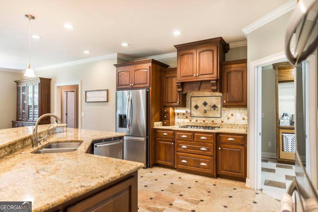 5 bedroom, 4.5 bathroom, 3,511 sq ft single family residence for sale at 202 Lowpoint Trail, Warner Robins, GA 31093 — photo 9