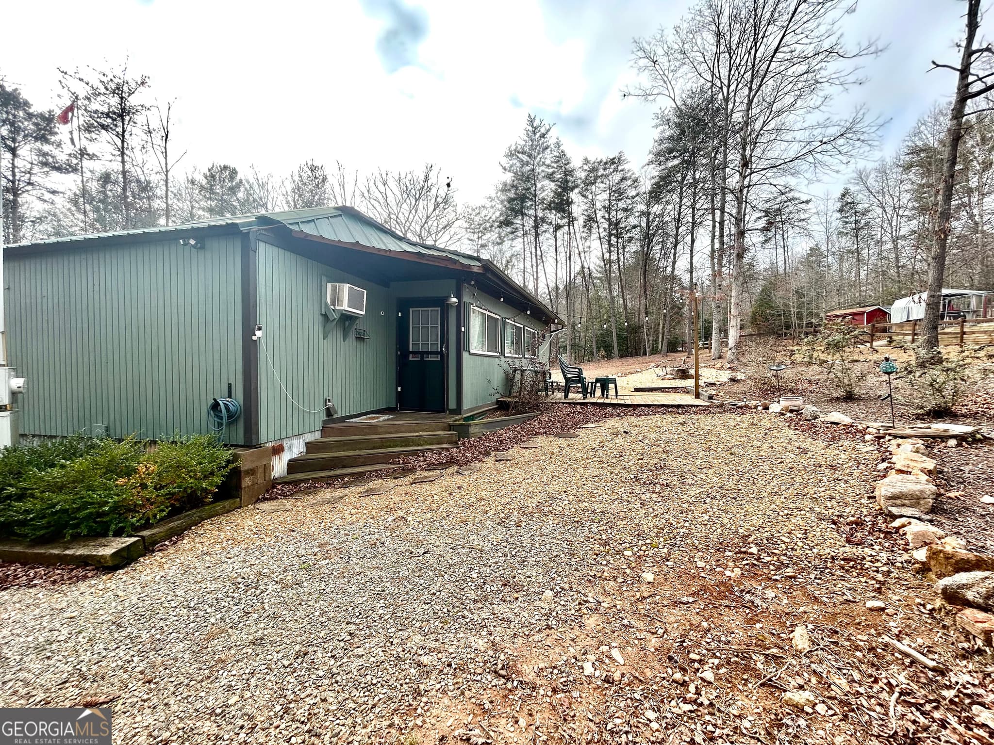 2 bedroom, 1 bathroom single family residence for sale at 6 Grove Lane, Cleveland, GA 30528 — photo 2