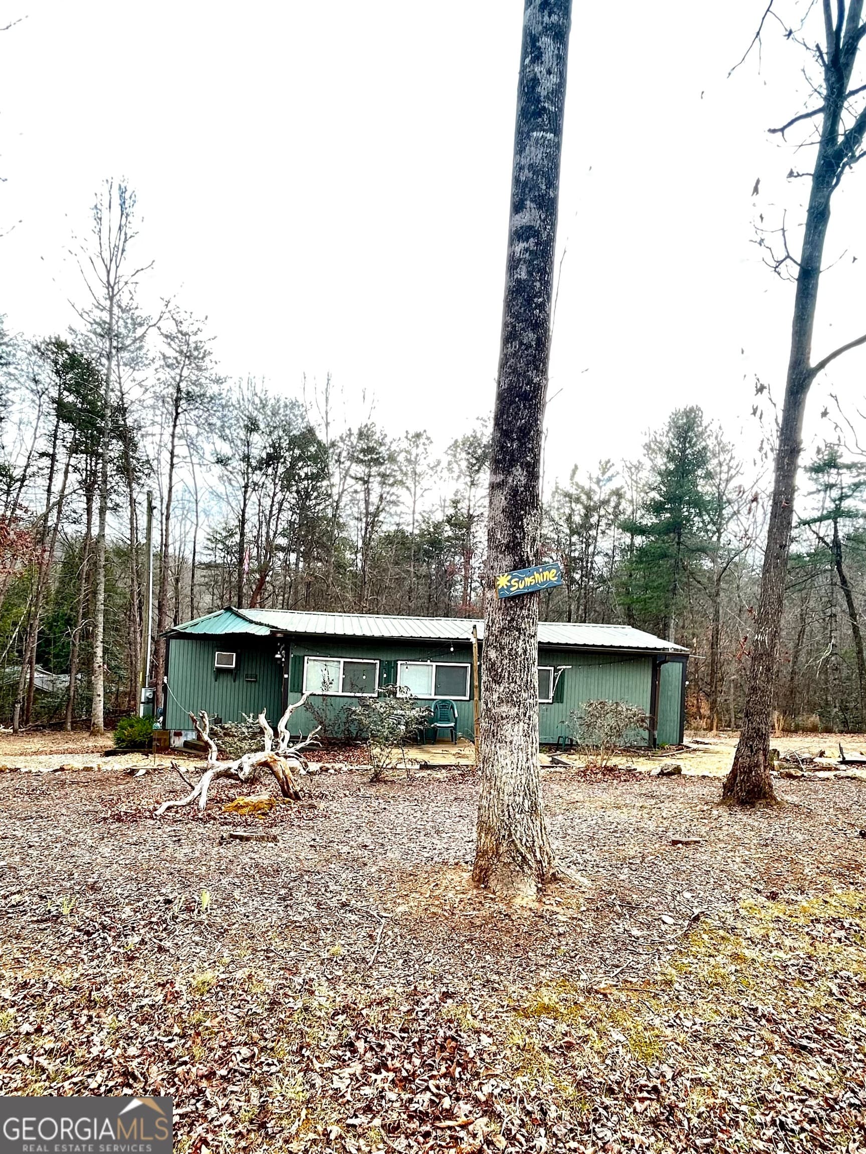 2 bedroom, 1 bathroom single family residence for sale at 6 Grove Lane, Cleveland, GA 30528
