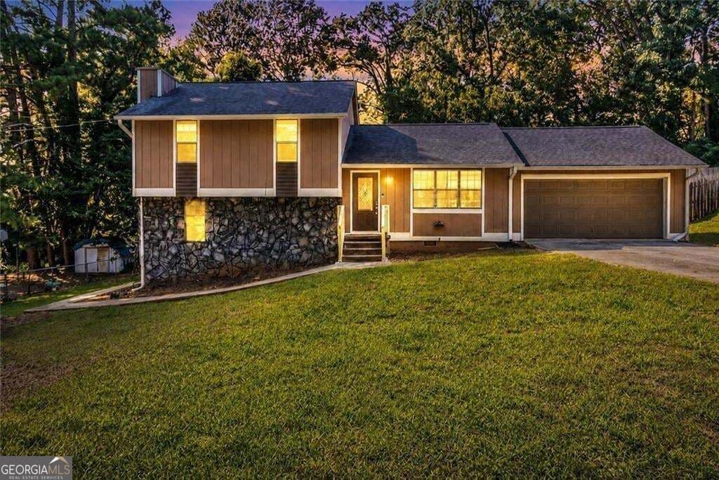 4 bedroom, 3 bathroom single family residence for sale at 631 Brighton Drive, Lawrenceville, GA 30043 — photo 2