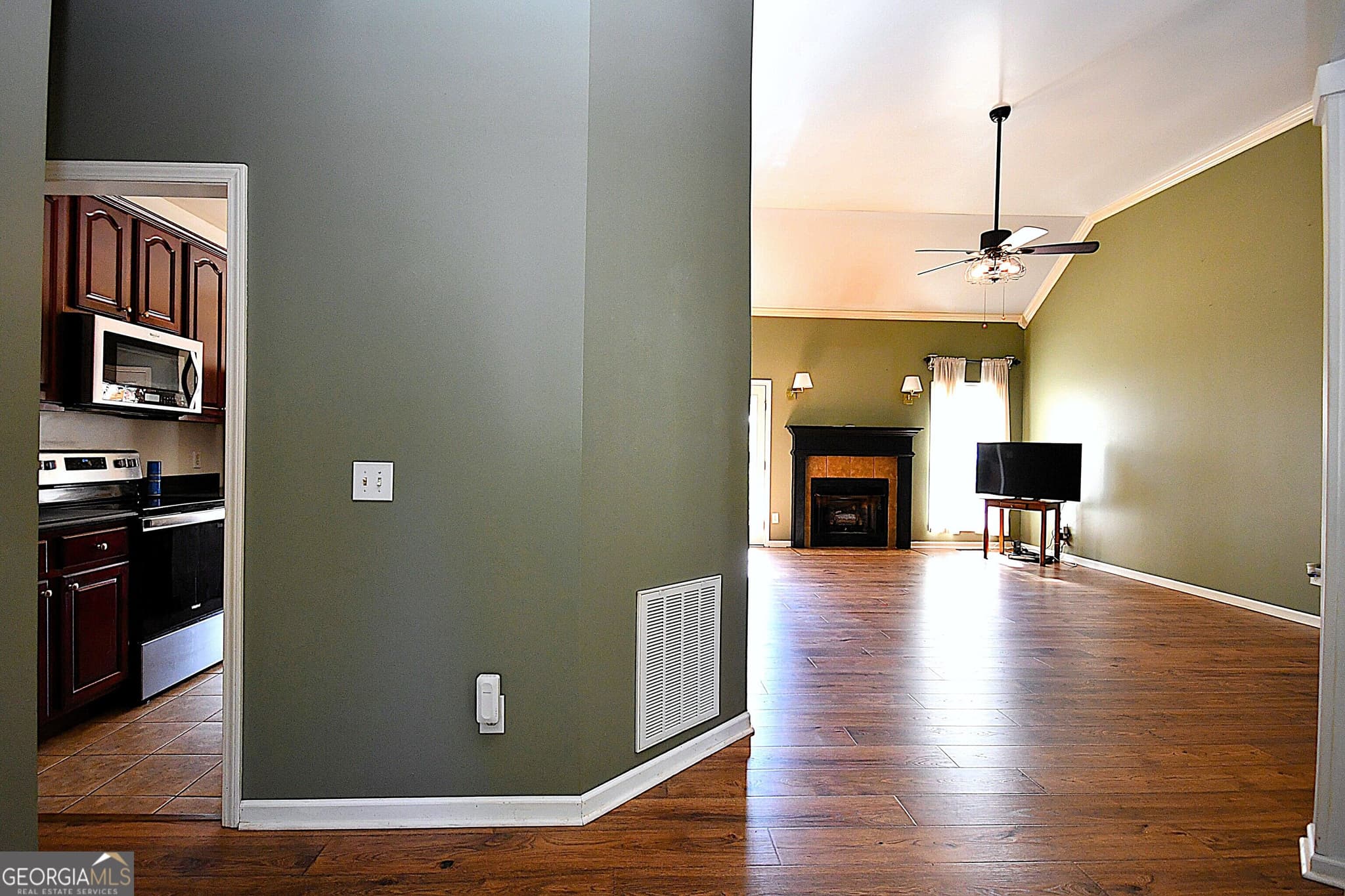 3 bedroom, 3 bathroom, 2,268 sq ft single family residence for sale at 103 Meadowbrook Lane, Bremen, GA 30110 — photo 9