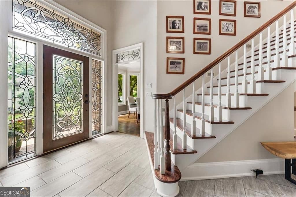 4 bedroom, 4.5 bathroom, 6,152 sq ft single family residence for sale at 2919 Mountain Trace, Roswell, GA 30075 — photo 6