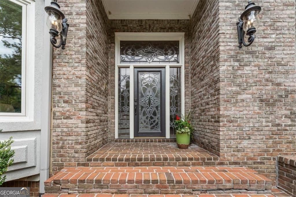 4 bedroom, 4.5 bathroom, 6,152 sq ft single family residence for sale at 2919 Mountain Trace, Roswell, GA 30075 — photo 5