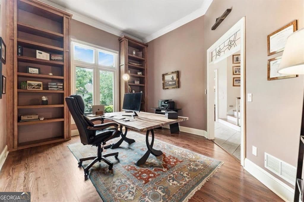 4 bedroom, 4.5 bathroom, 6,152 sq ft single family residence for sale at 2919 Mountain Trace, Roswell, GA 30075 — photo 8