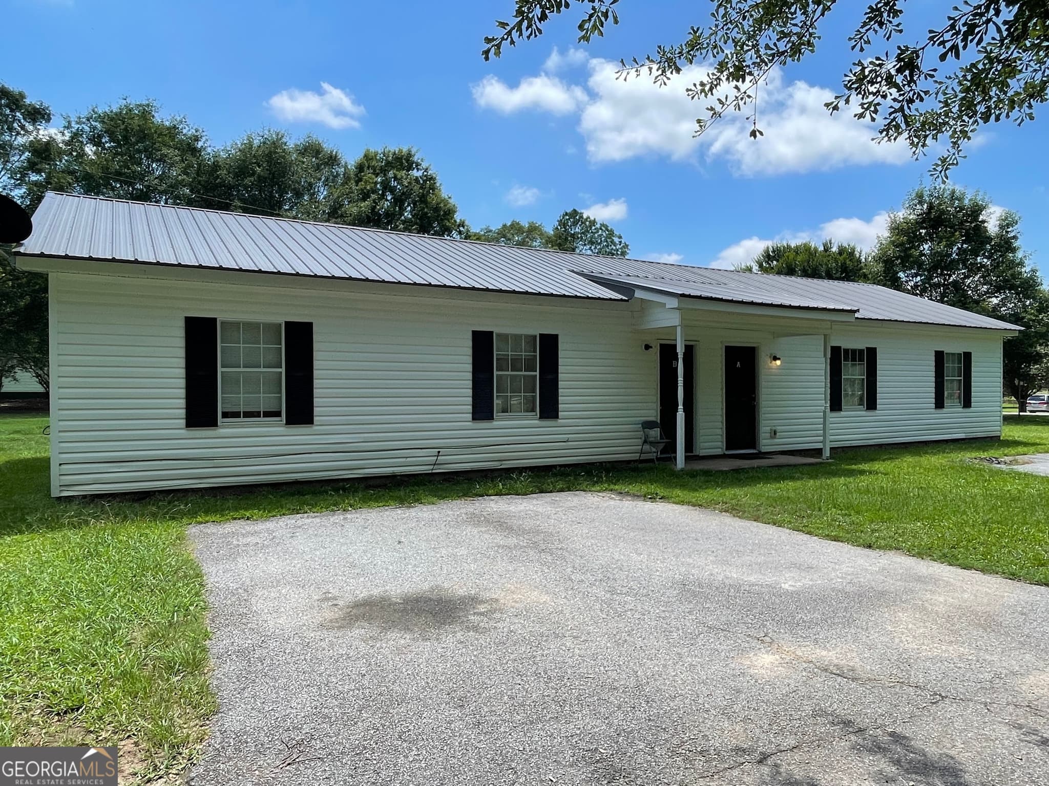 multi family for sale at 156 S Johnson Street, Newborn, GA 30056 — photo 3
