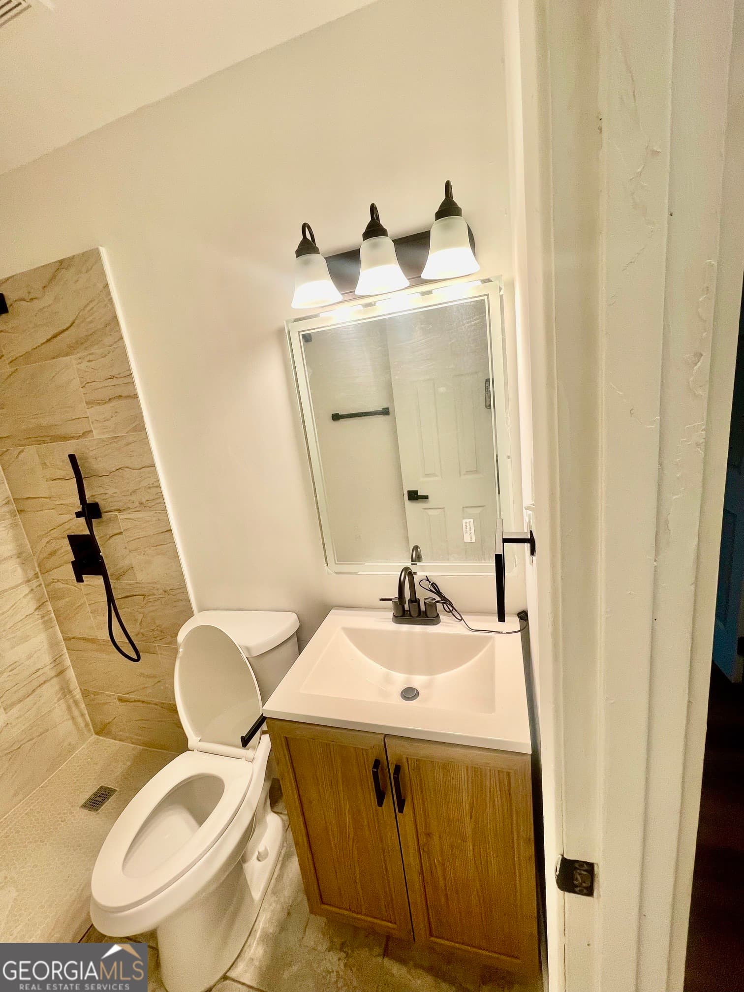 3 bedroom, 2 bathroom, 1,413 sq ft single family residence for sale at 732 Katherine Street, Warner Robins, GA 31088 — photo 3