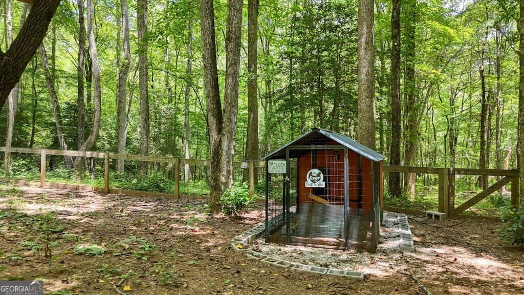 2 bedroom, 2 bathroom, 1,736 sq ft single family residence for sale at 550 Watson Road, Epworth, GA 30541 — photo 3