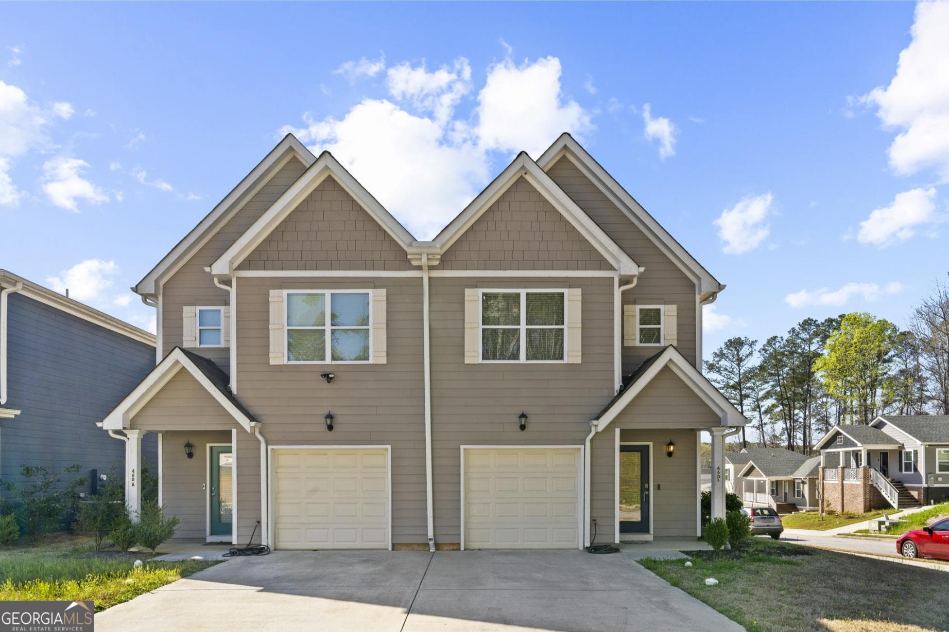 3 bedroom, 2.5 bathroom, 1,570 sq ft townhouse for sale at 460 Village Creek Drive B, Atlanta, GA 30354 — photo 1 of 29
