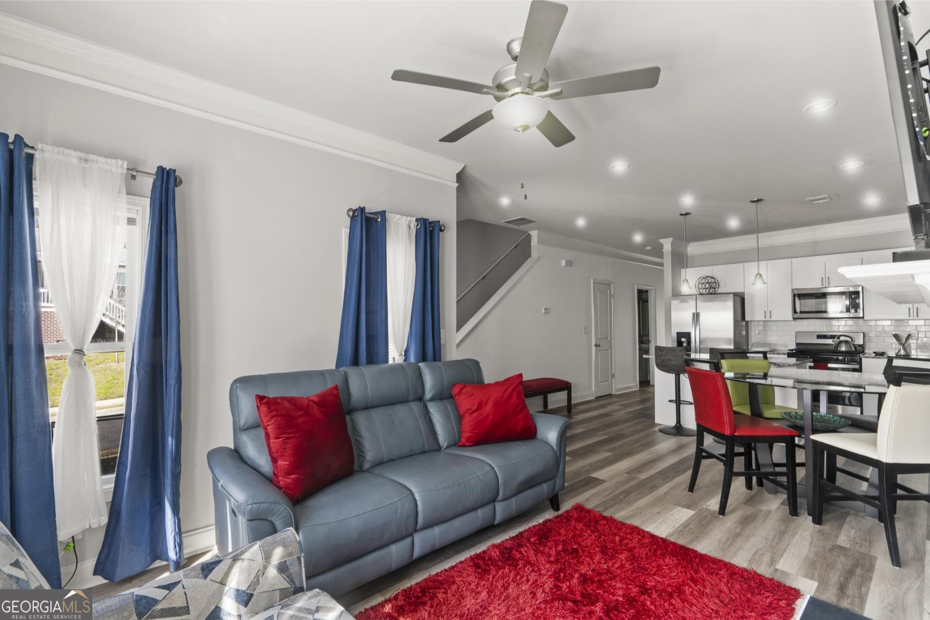 3 bedroom, 2.5 bathroom, 1,570 sq ft townhouse for sale at 460 Village Creek Drive B, Atlanta, GA 30354 — photo 9