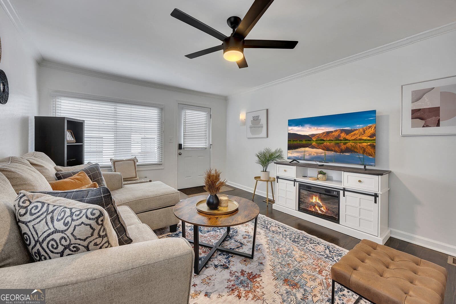 2 bedroom, 1 bathroom, 870 sq ft duplex for rent at 1040 Herndon Street UNIT B, Atlanta, GA 30318 for $2,250 a month — photo 6
