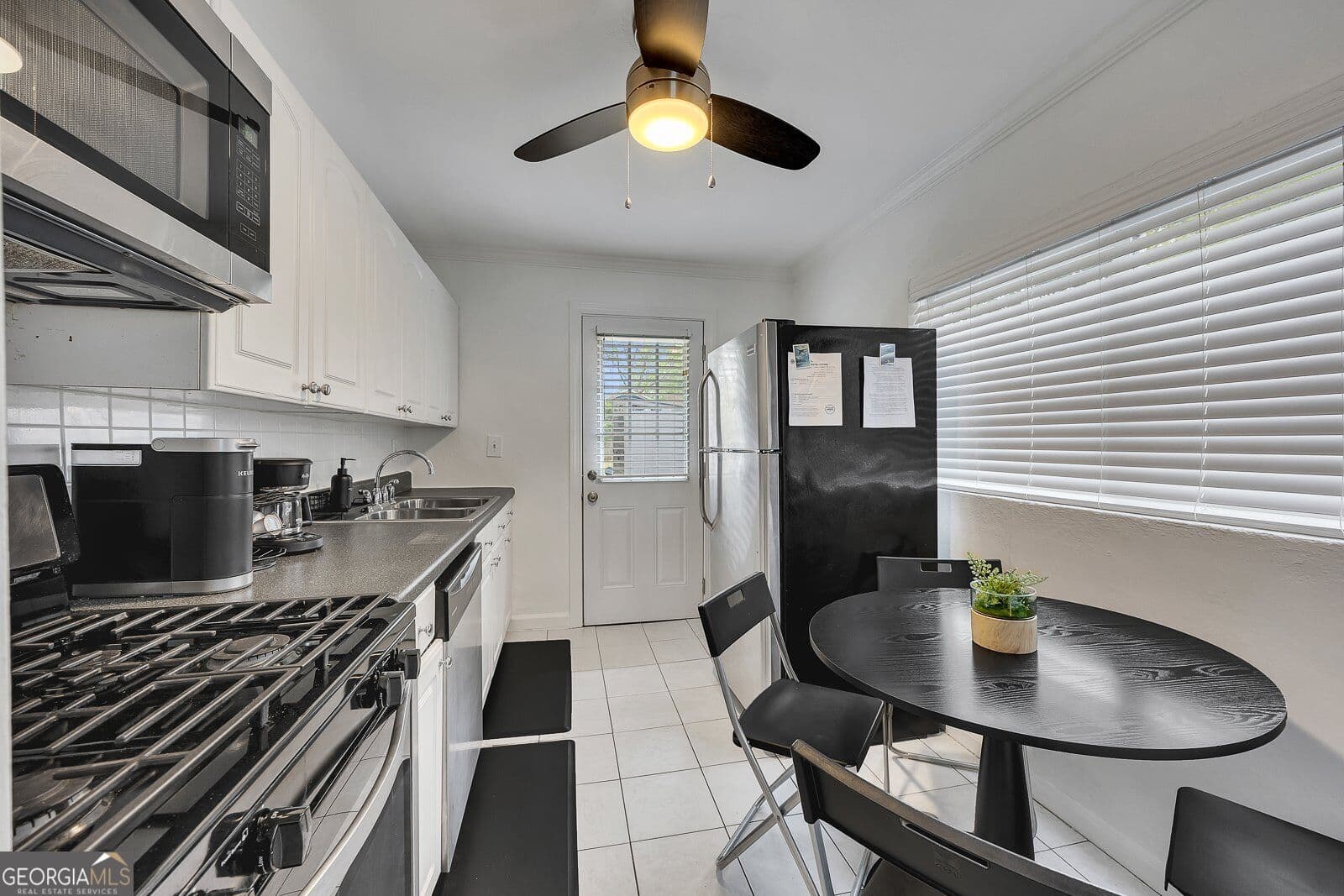 2 bedroom, 1 bathroom, 870 sq ft duplex for rent at 1040 Herndon Street UNIT B, Atlanta, GA 30318 for $2,250 a month — photo 7