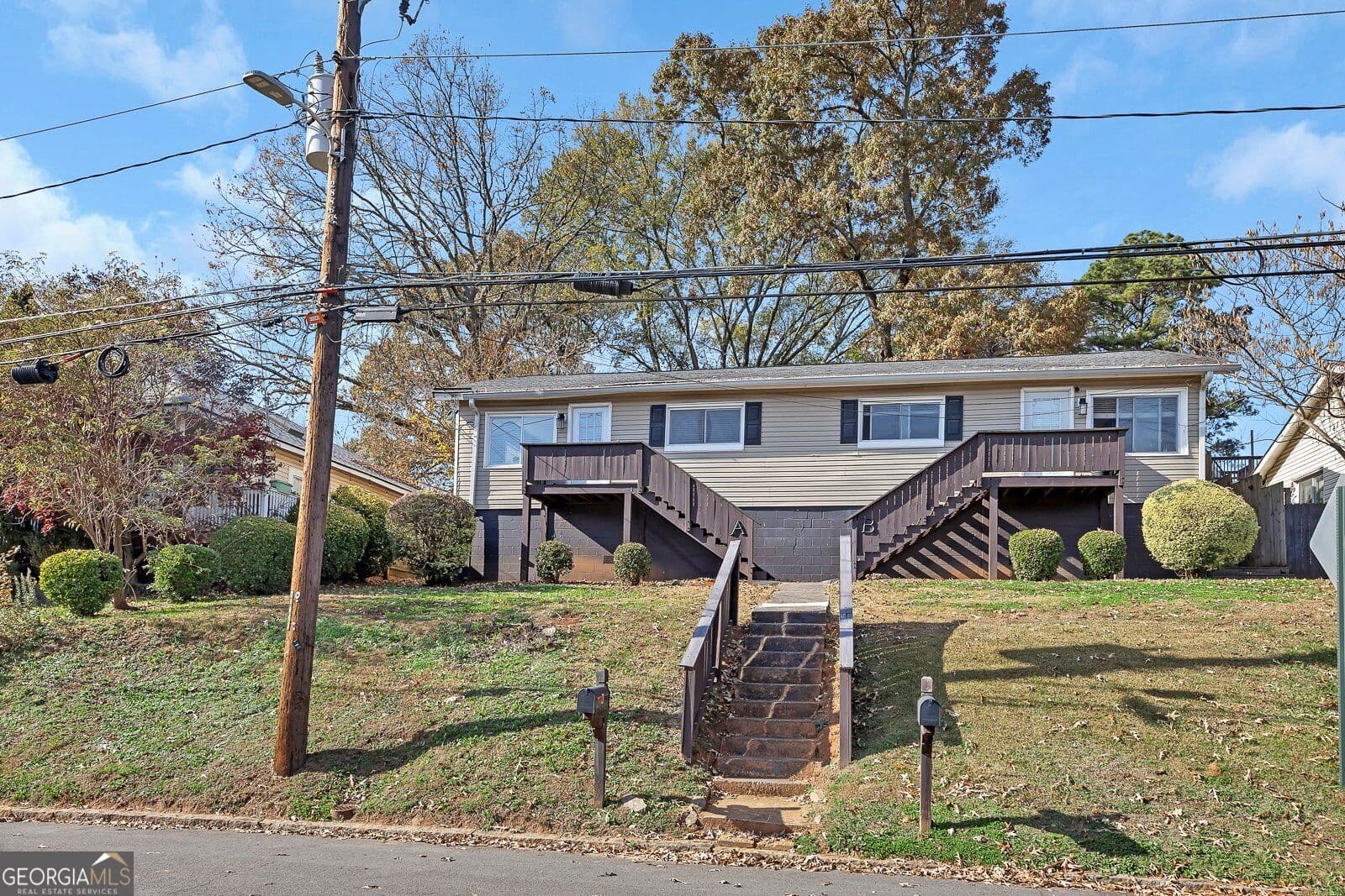 2 bedroom, 1 bathroom, 870 sq ft duplex for rent at 1040 Herndon Street UNIT B, Atlanta, GA 30318 for $2,250 a month — photo 1 of 25