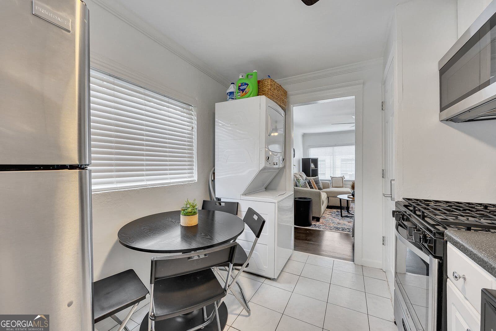 2 bedroom, 1 bathroom, 870 sq ft duplex for rent at 1040 Herndon Street UNIT B, Atlanta, GA 30318 for $2,250 a month — photo 10