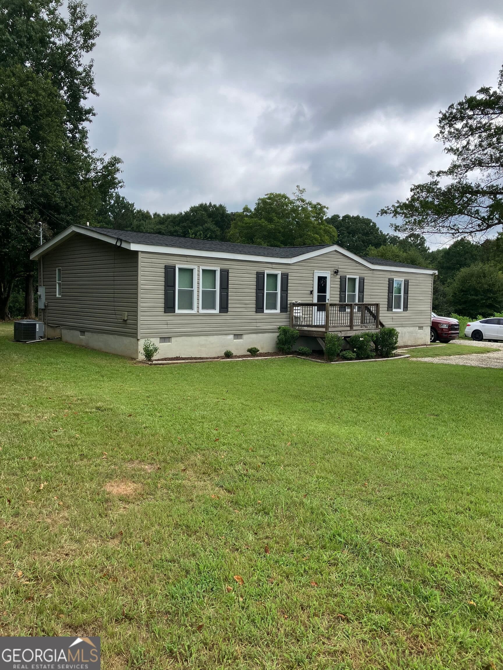 3 bedroom, 2 bathroom, 1,248 sq ft manufactured home,single family residence for sale at 3252 Brown Road, Martin, GA 30557