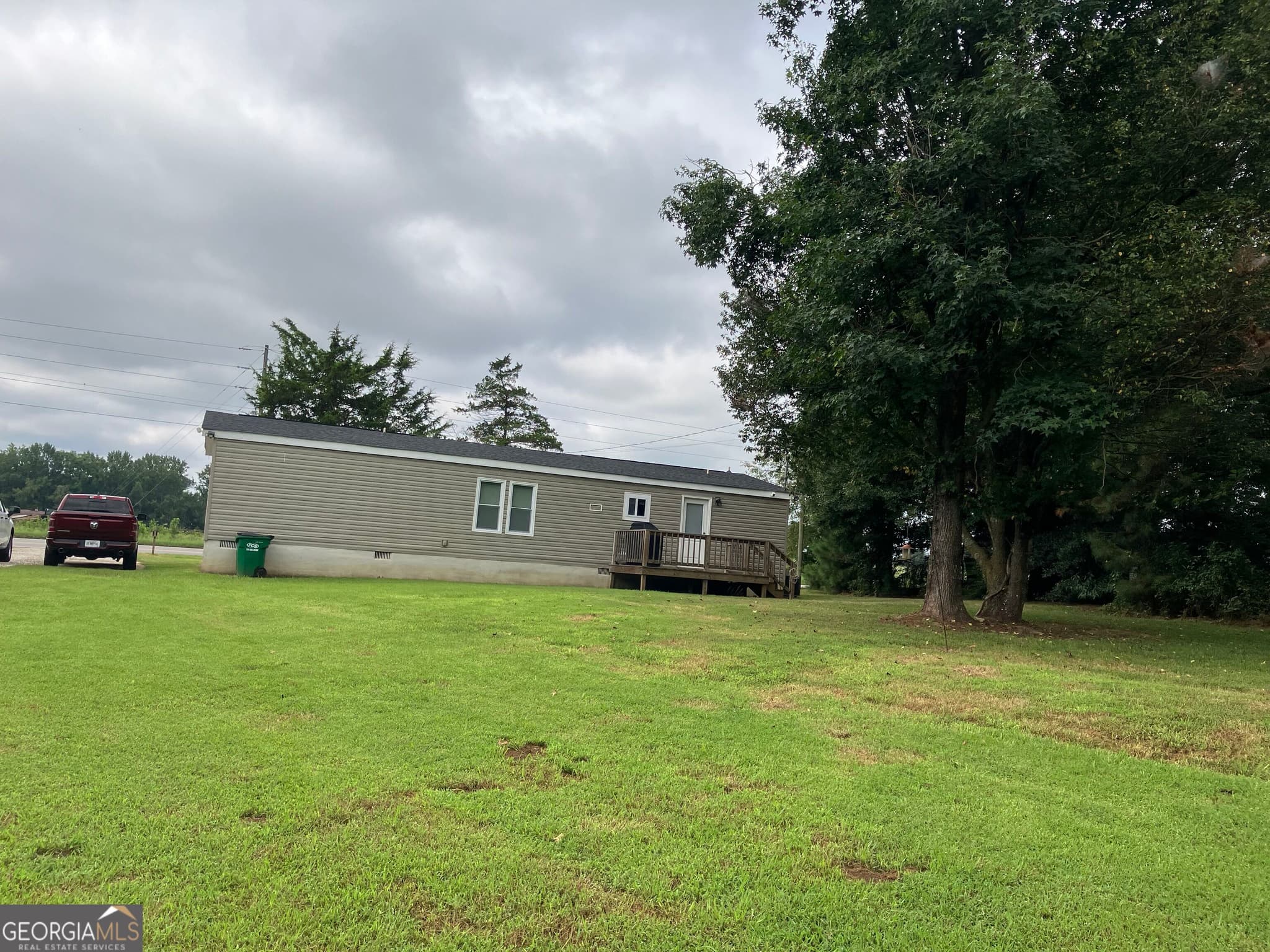 3 bedroom, 2 bathroom, 1,248 sq ft manufactured home,single family residence for sale at 3252 Brown Road, Martin, GA 30557 — photo 5
