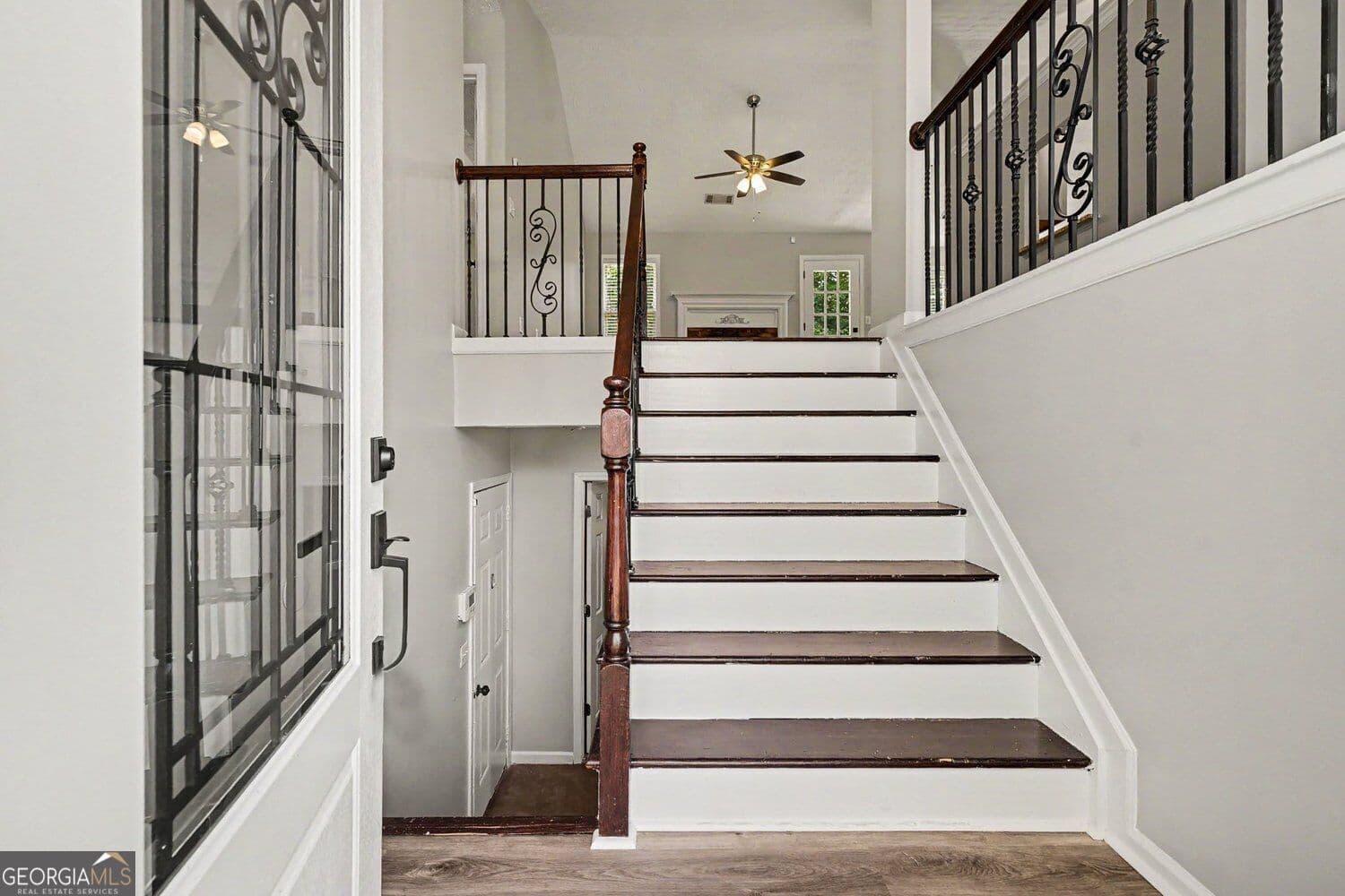 5 bedroom, 3 bathroom, 2,500 sq ft single family residence for sale at 524 Martin Forest Lane, Lawrenceville, GA 30045 — photo 9