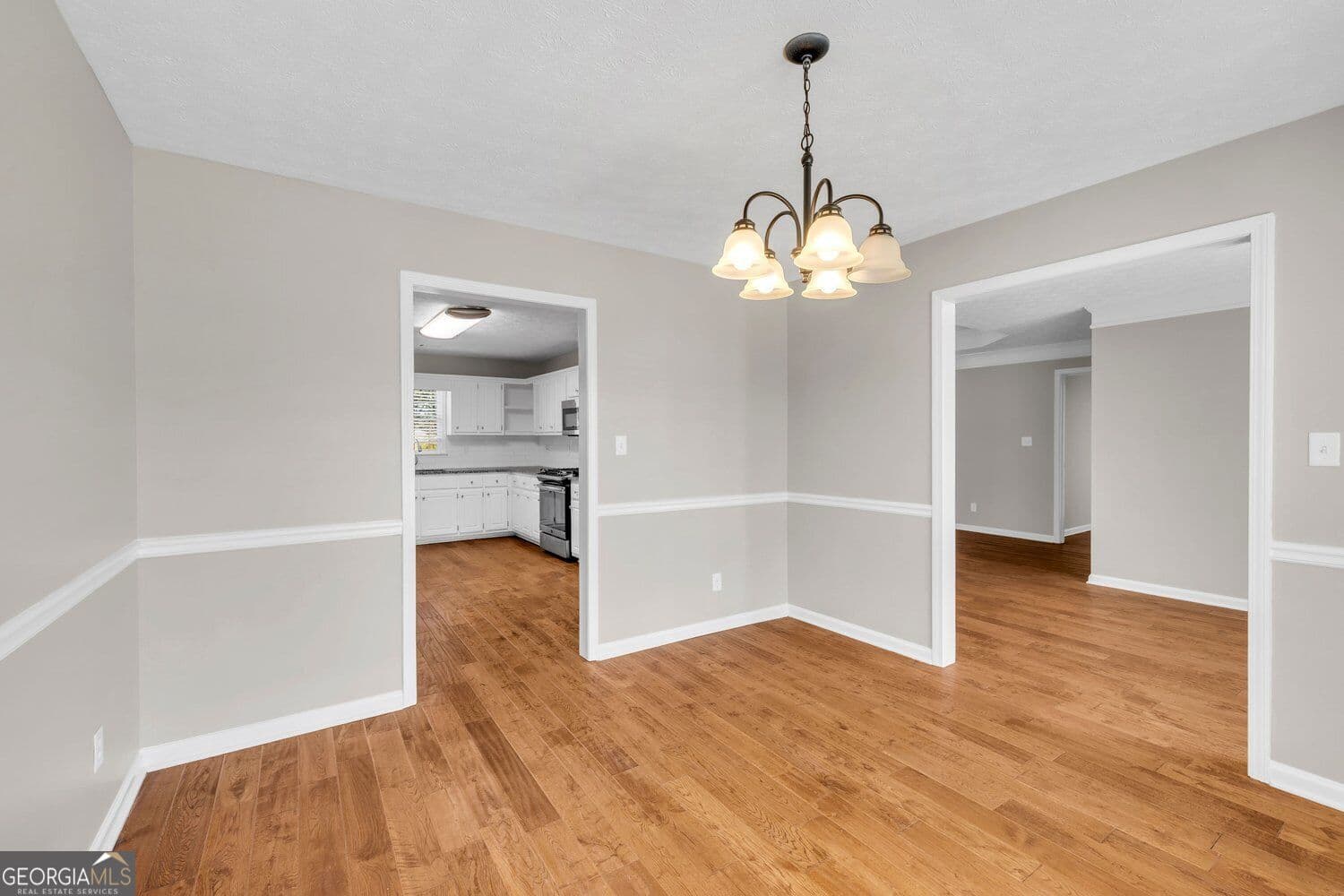 3 bedroom, 2 bathroom, 2,211 sq ft single family residence for sale at 419 Freedom Drive, Mcdonough, GA 30252 — photo 6