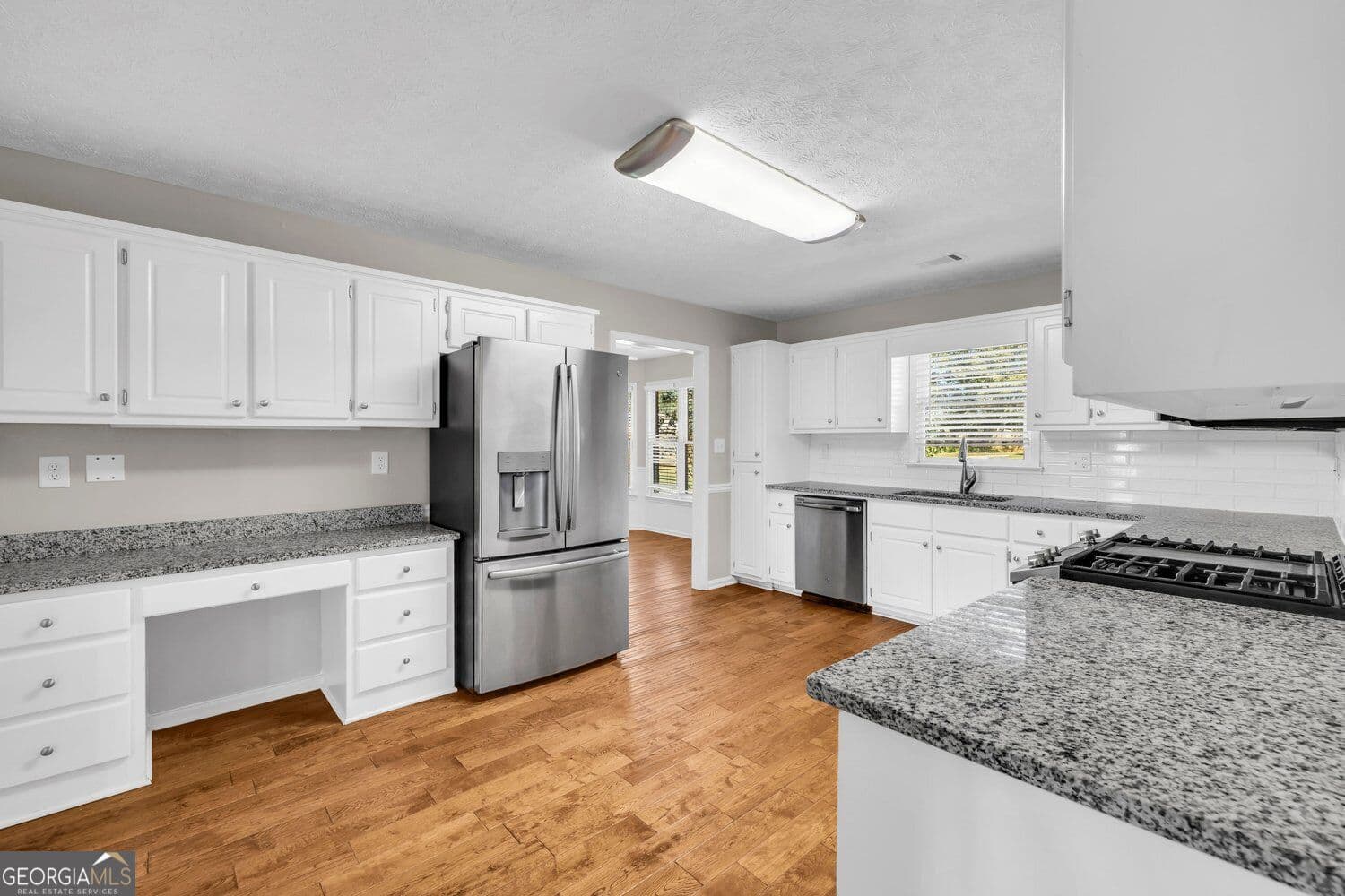 3 bedroom, 2 bathroom, 2,211 sq ft single family residence for sale at 419 Freedom Drive, Mcdonough, GA 30252 — photo 8