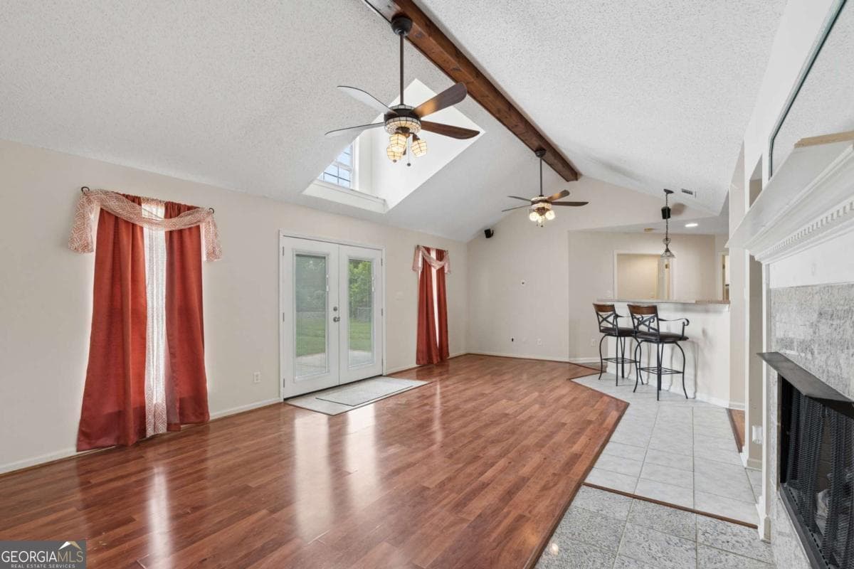 3 bedroom, 2 bathroom, 1,779 sq ft single family residence under contract at 27 Darling Street, Savannah, GA 31408 — photo 5