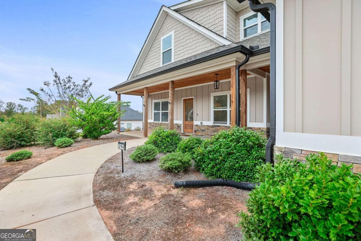 4 bedroom, 3 bathroom, 2,778 sq ft single family residence for sale at 294 Conner Lane, Williamson, GA 30292 — photo 6