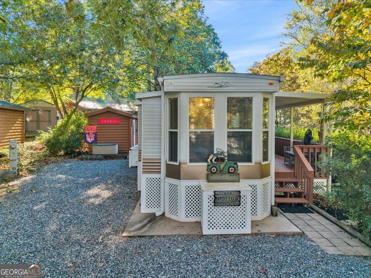 1 bedroom, 1 bathroom, 480 sq ft manufactured home,single family residence for sale at 12 Tip Top Circle, Cleveland, GA 30528 — photo 5