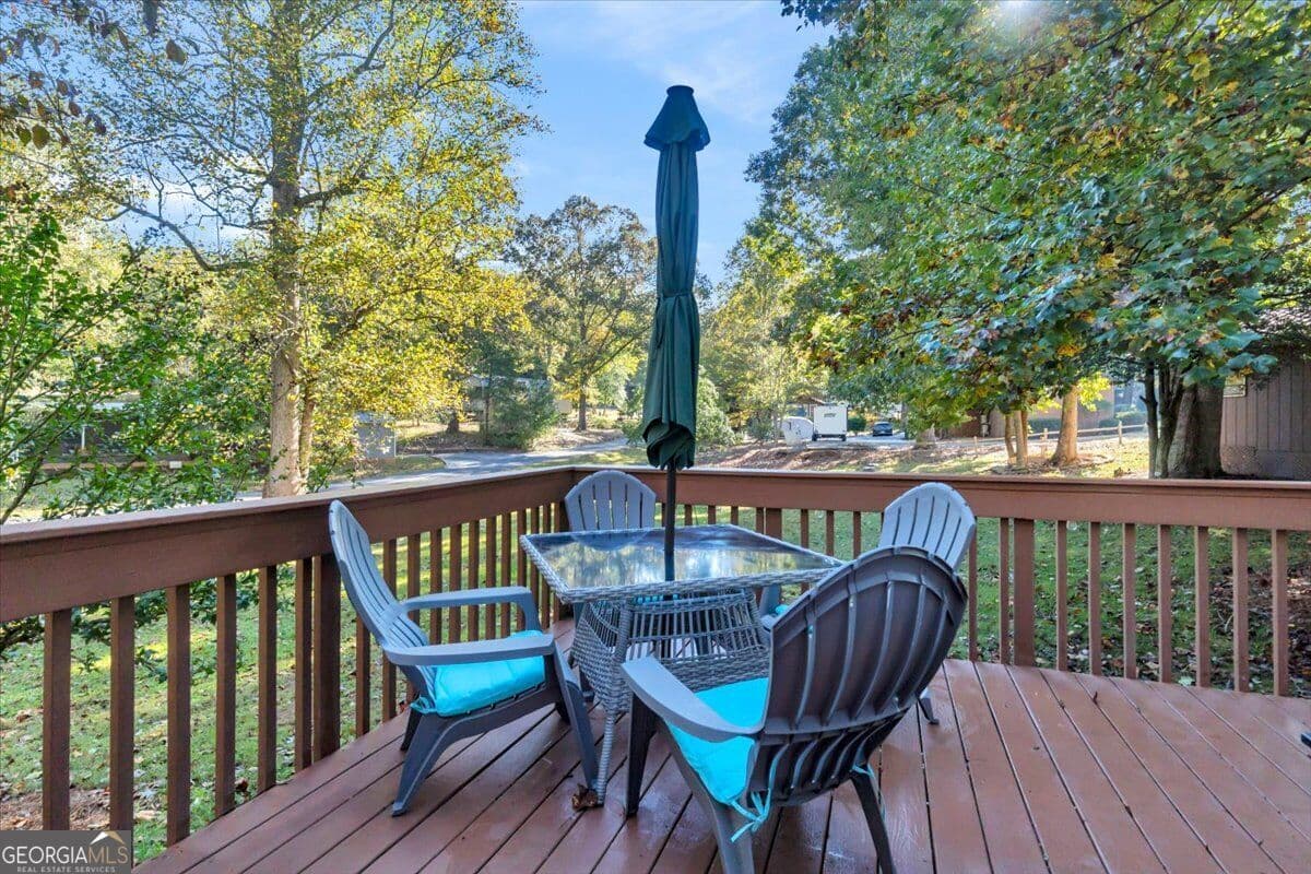 1 bedroom, 1 bathroom, 480 sq ft manufactured home,single family residence for sale at 12 Tip Top Circle, Cleveland, GA 30528 — photo 9