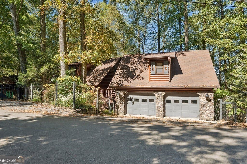 4 bedroom, 3 bathroom, 1,774 sq ft cabin,single family residence for sale at 1225 Walnut Ridge, Ellijay, GA 30536 — photo 9