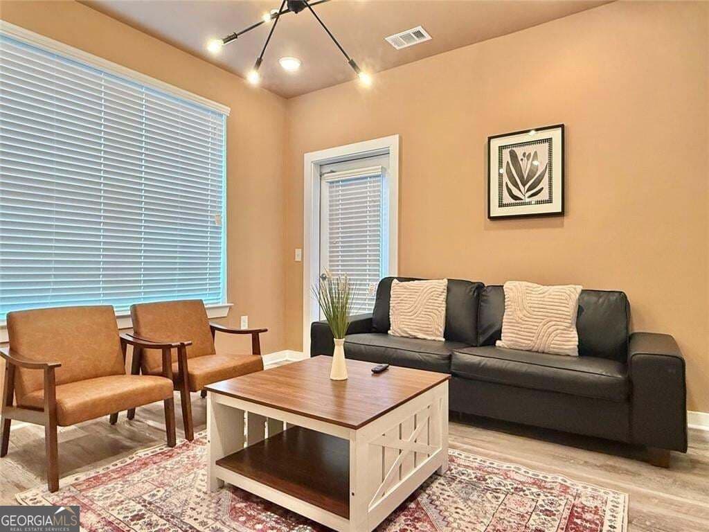 1 bedroom, 1 bathroom, 657 sq ft condominium for sale at 525 Parkway Drive 108, Atlanta, GA 30308 — photo 4
