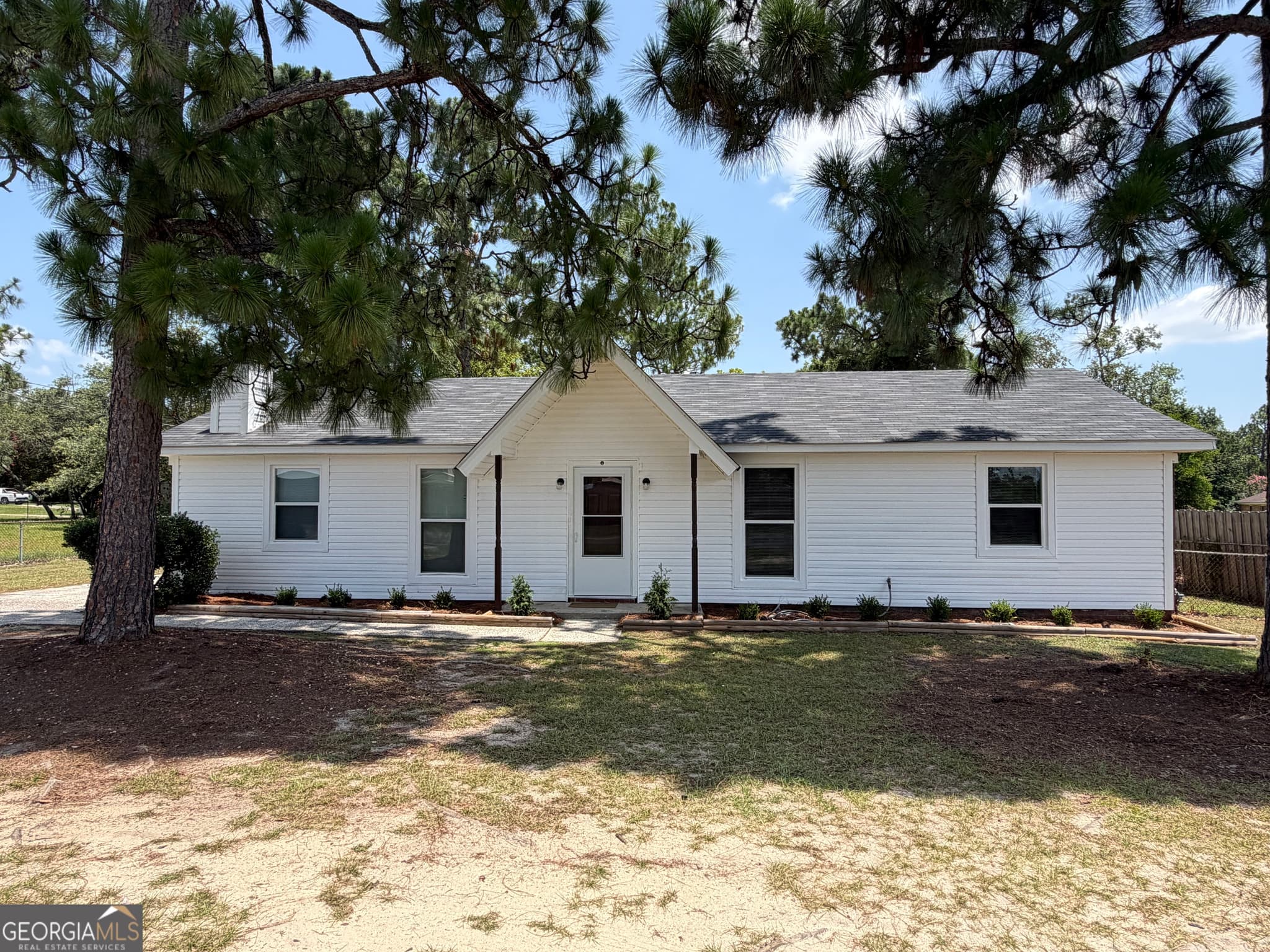 3 bedroom, 2 bathroom, 1,300 sq ft single family residence for sale at 2523 Teakwood Drive, Hephzibah, GA 30815