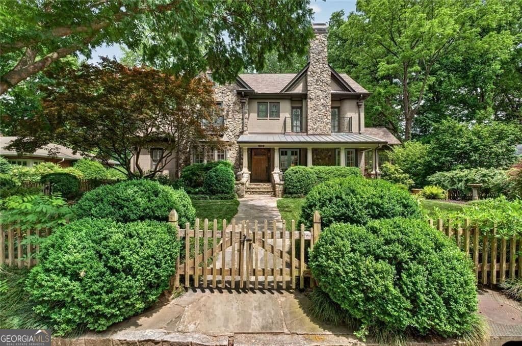 5 bedroom, 7 bathroom, 6,294 sq ft single family residence for sale at 1609 Nottingham Way, Atlanta, GA 30309 — photo 2