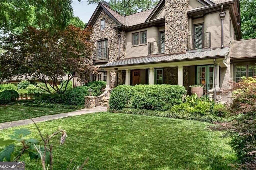 5 bedroom, 7 bathroom, 6,294 sq ft single family residence for sale at 1609 Nottingham Way, Atlanta, GA 30309 — photo 4