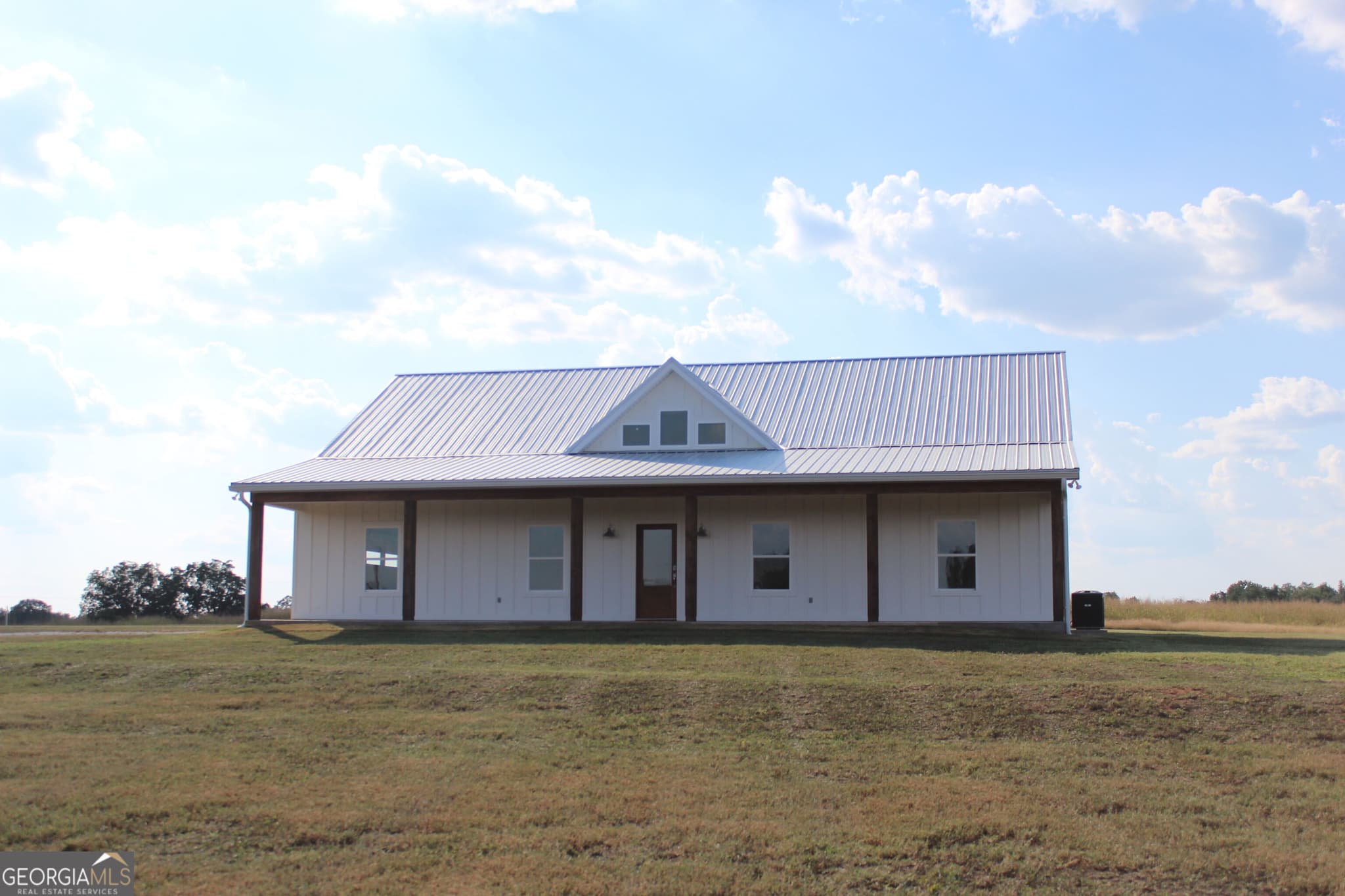 3 bedroom, 2 bathroom, 1,925 sq ft single family residence for sale at 825 New Town Church Road, Carlton, GA 30627 — photo 2