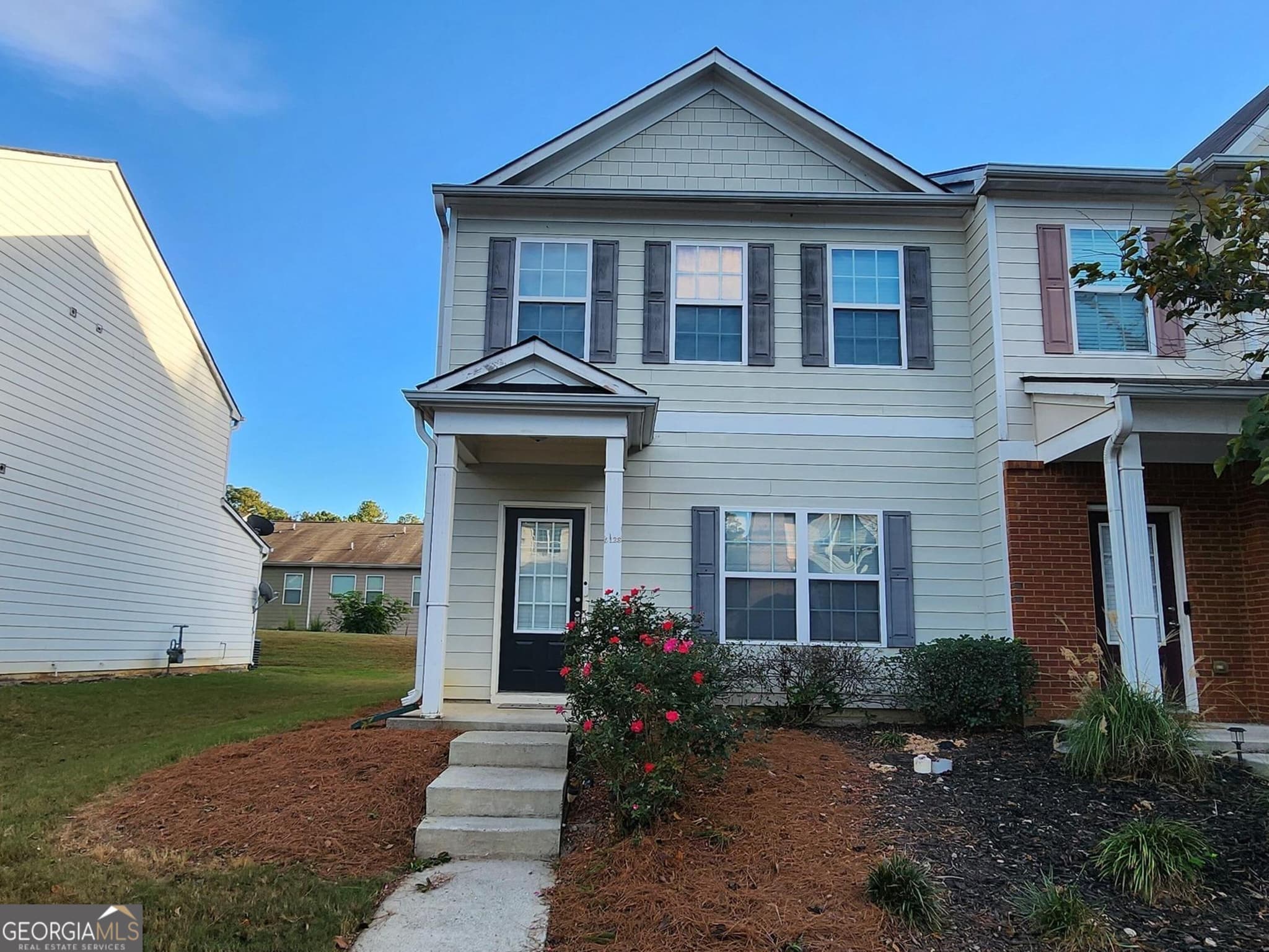 3 bedroom, 2.5 bathroom, 1,450 sq ft townhouse for rent at 4128 Flat Trail, Union City, GA 30291 for $1,700 a month — photo 1 of 1