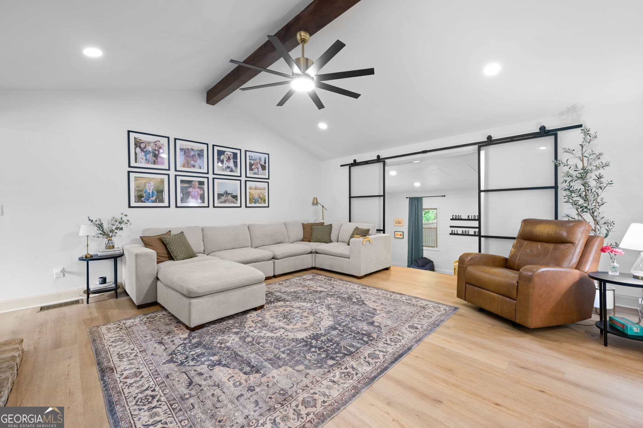 4 bedroom, 3 bathroom, 2,538 sq ft single family residence for sale at 40 Round Lake Road, Griffin, GA 30224 — photo 5