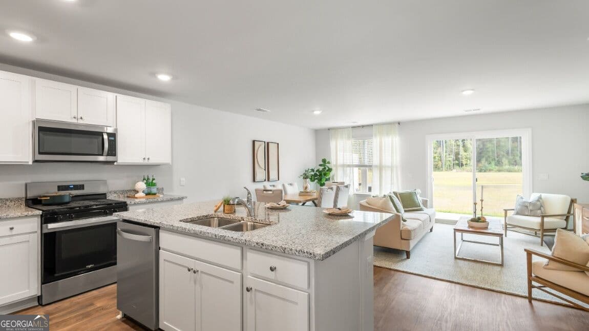 3 bedroom, 2.5 bathroom, 1,524 sq ft townhouse for sale at 268 Pasture Lane, Statesboro, GA 30461 — photo 5