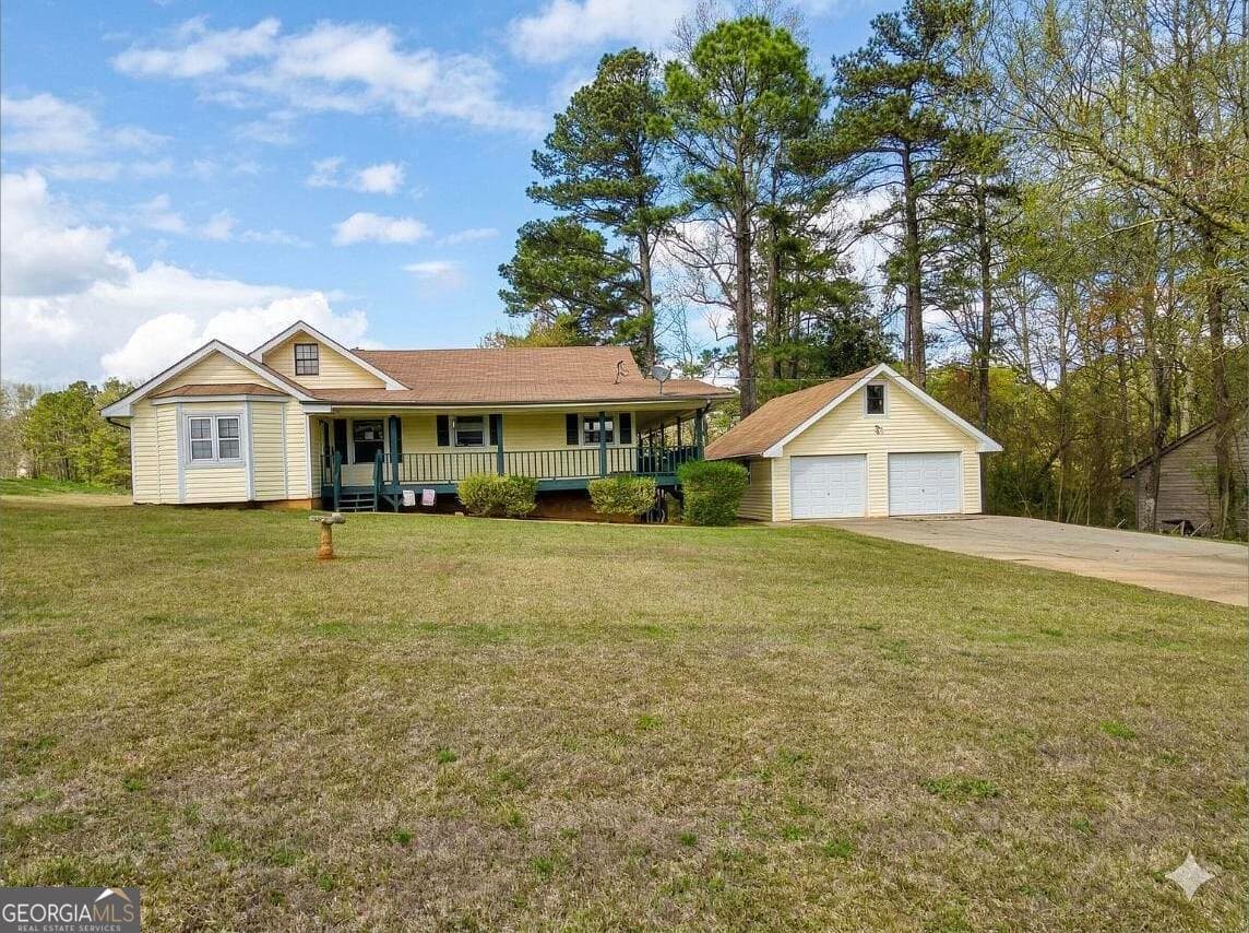 4 bedroom, 2 bathroom, 1,807 sq ft single family residence for sale at 9000 Edinburg Drive, Winston, GA 30187 — photo 2