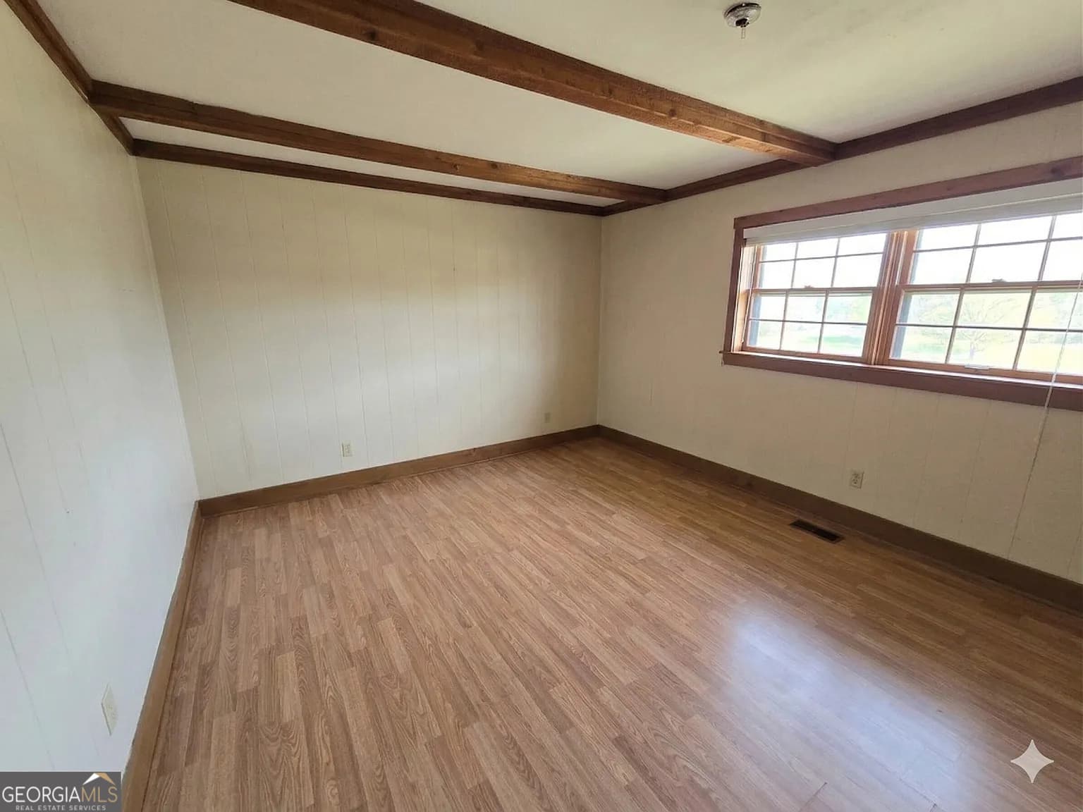 4 bedroom, 2 bathroom, 1,807 sq ft single family residence for sale at 9000 Edinburg Drive, Winston, GA 30187 — photo 7