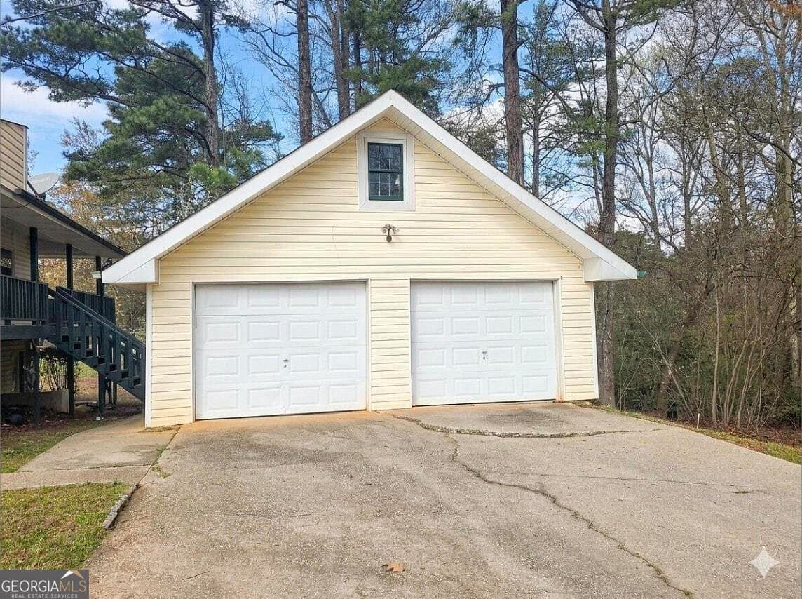 4 bedroom, 2 bathroom, 1,807 sq ft single family residence for sale at 9000 Edinburg Drive, Winston, GA 30187 — photo 4