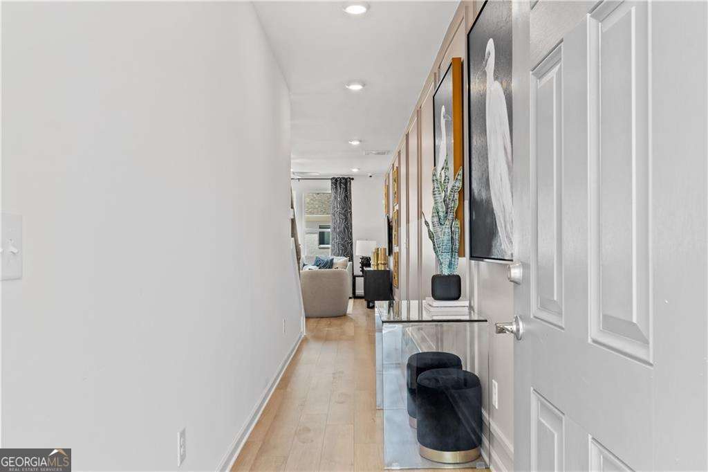 3 bedroom, 2.5 bathroom townhouse for sale at 231 Sanctuary Drive, Mcdonough, GA 30253 — photo 3