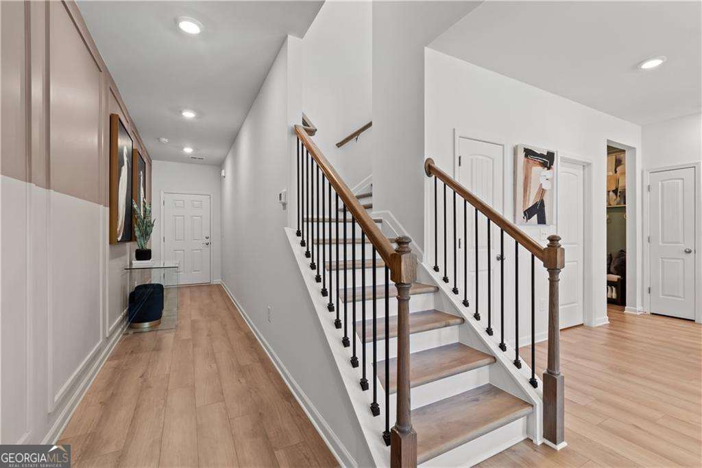 3 bedroom, 2.5 bathroom townhouse for sale at 231 Sanctuary Drive, Mcdonough, GA 30253 — photo 5