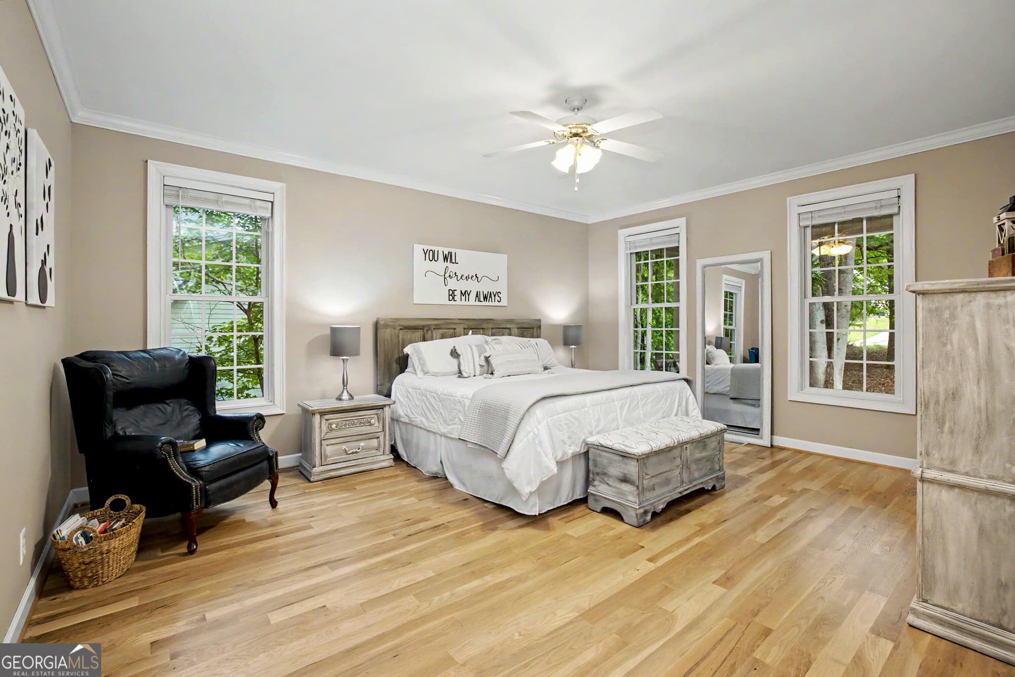 4 bedroom, 4.5 bathroom, 5,230 sq ft single family residence for sale at 305 South Shore Drive, Newnan, GA 30263 — photo 7