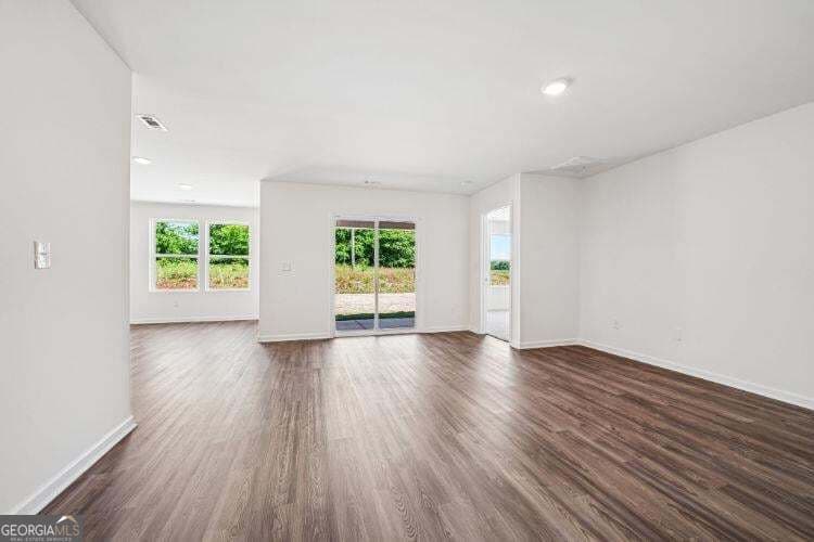 3 bedroom, 2 bathroom, 1,416 sq ft single family residence under contract at 255 Woodlake Landing, Hartwell, GA 30643 — photo 10