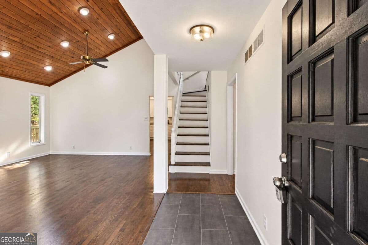 3 bedroom, 2 bathroom, 1,795 sq ft single family residence for sale at 1087 Magnolia Drive, Villa Rica, GA 30180 — photo 6