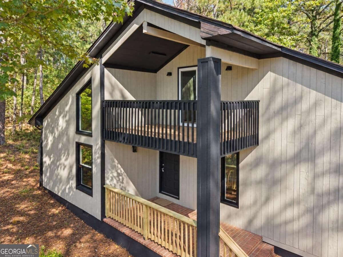 3 bedroom, 2 bathroom, 1,795 sq ft single family residence for sale at 1087 Magnolia Drive, Villa Rica, GA 30180