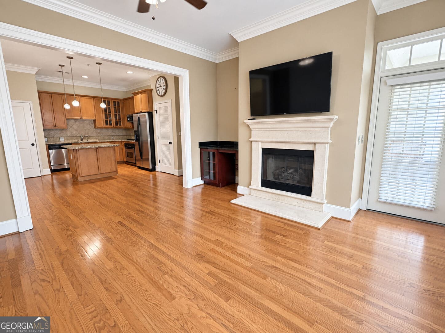 2 bedroom, 2 bathroom, 1,164 sq ft condominium for rent at 11 Perimeter Center 1408, Dunwoody, GA 30346 for $2,350 a month — photo 2