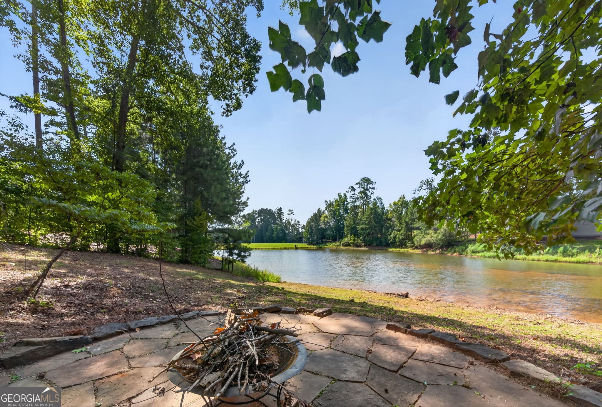 5 bedroom, 4.5 bathroom, 5,320 sq ft single family residence for sale at 1021 Inverness Drive, Greensboro, GA 30642 — photo 2