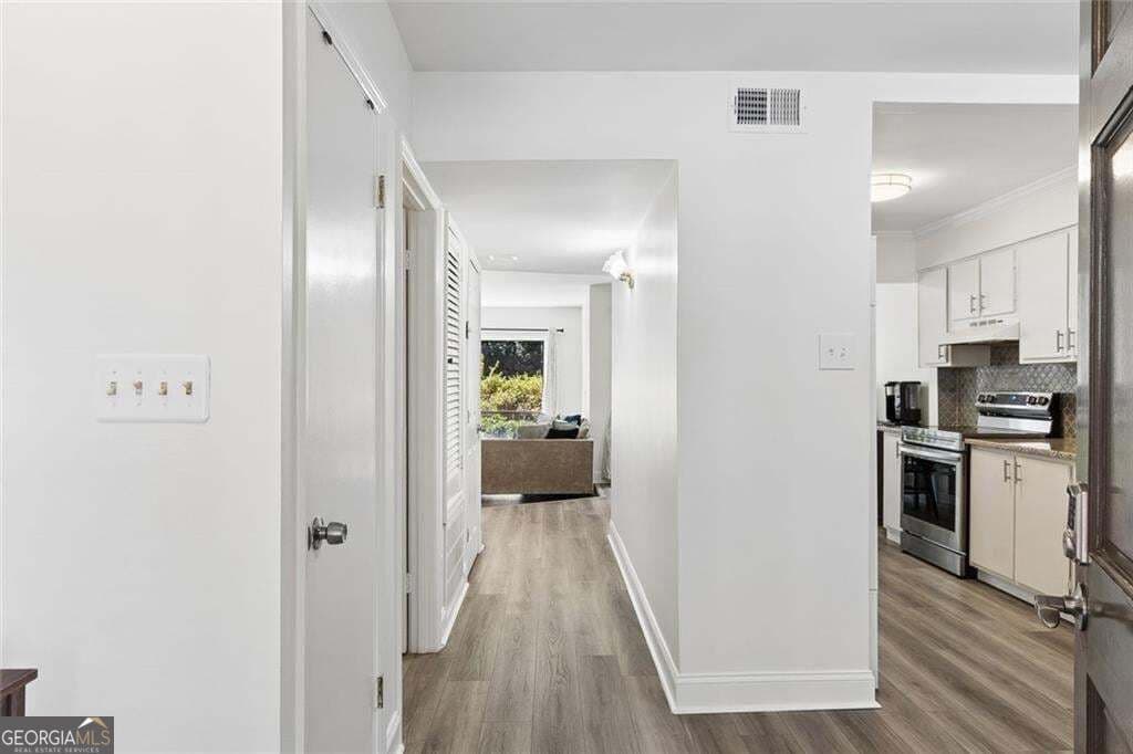 3 bedroom, 2.5 bathroom, 1,446 sq ft condominium for sale at 4876 Twin Lakes Trail, Atlanta, GA 30360 — photo 6