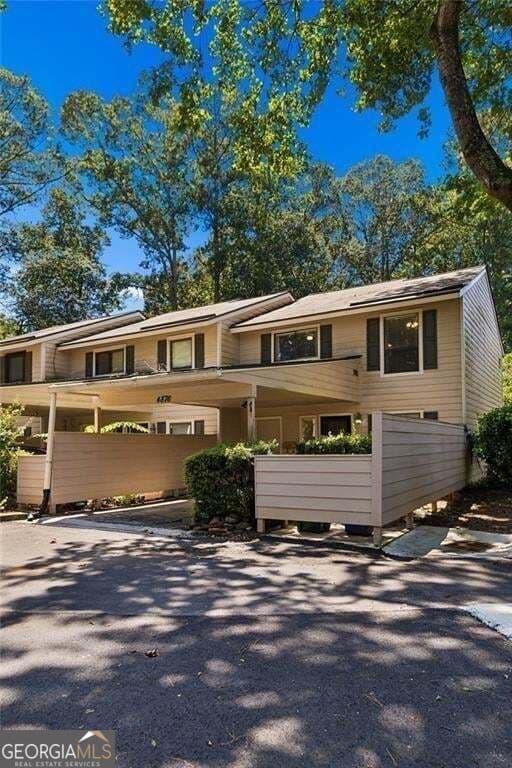 3 bedroom, 2.5 bathroom, 1,446 sq ft condominium for sale at 4876 Twin Lakes Trail, Atlanta, GA 30360 — photo 3